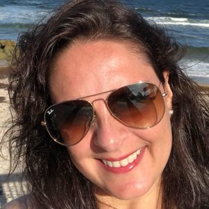 Meet your Posher, Aline